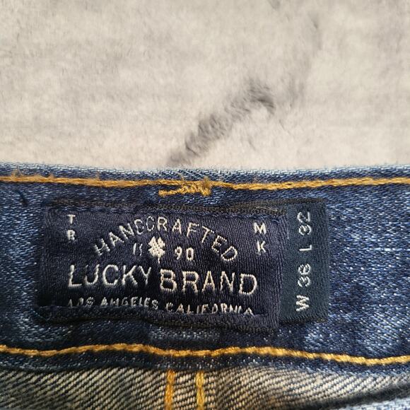 Lucky Brand Jeans Mens 36x32 Blue 121 Heritage Slim Straight Distressed Denim - Picture 4 of 10